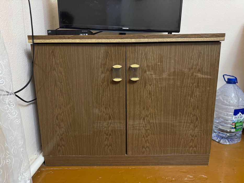 Комод коричневый цвет (Komod jigar rangli)