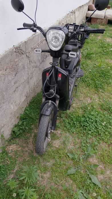 Транспорт скутер