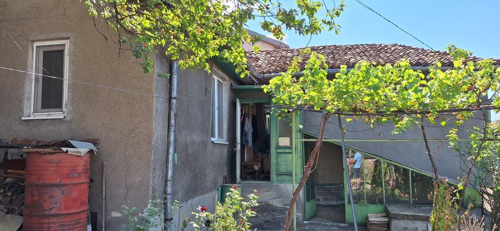 Продава се Къща в Велико Търново, Варуша - 65 кв.м за 1077 €/кв.м - Снимка #1