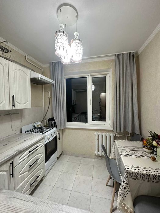 Продам трехкомнатную квартиру