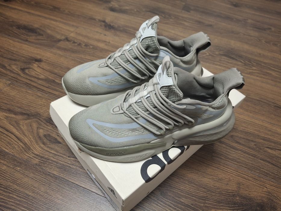 Adidas Alphaboost