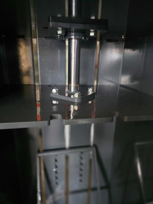 Преса за хартия, картон, найлон, пластмасови бутилки и др.