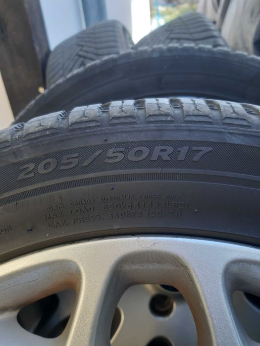 Гуми с джанти за Форд Фокус комби 2009г.