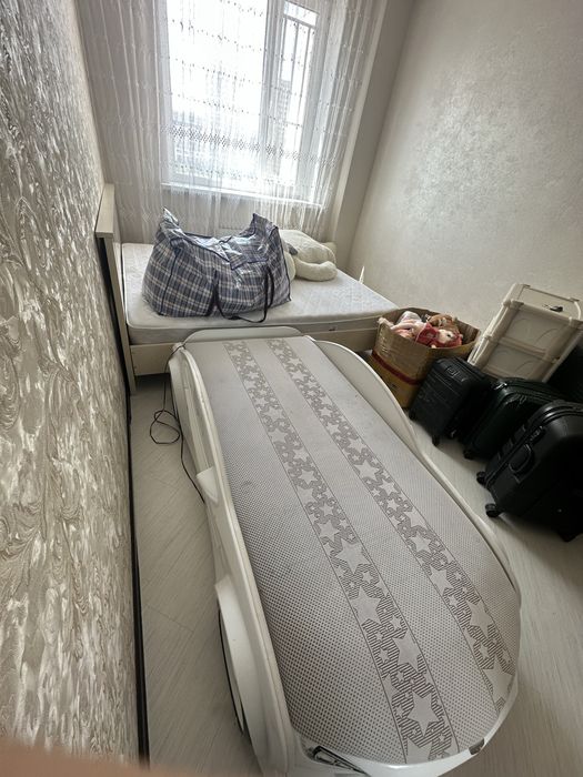 Детский кроват с свителником