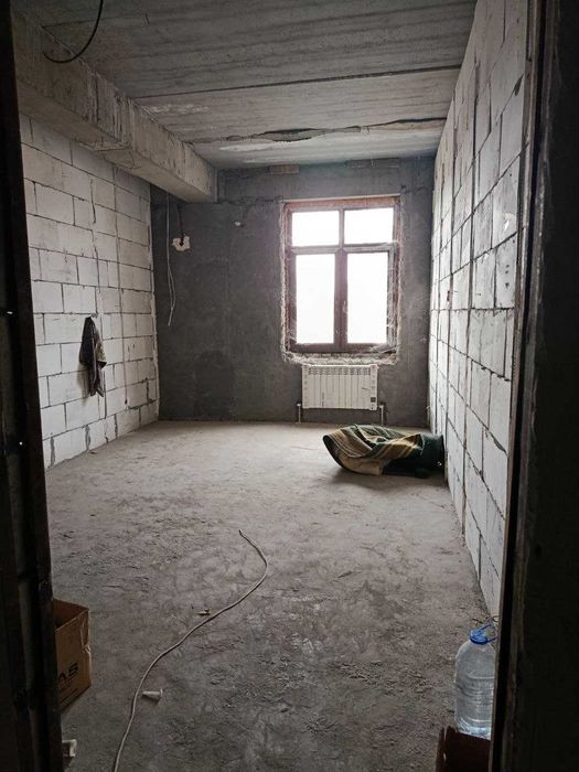 Бунедкор пр-т м-ро Мирзо Улугбек,Парк Гафур Гулям 167 кв.м новостройка