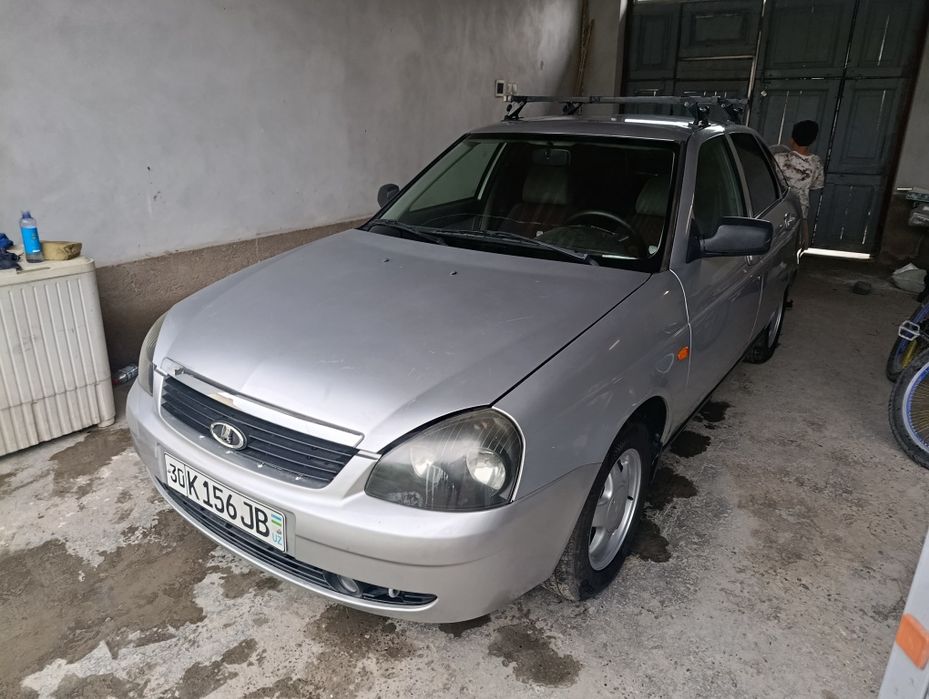 Лада Приора сотилади