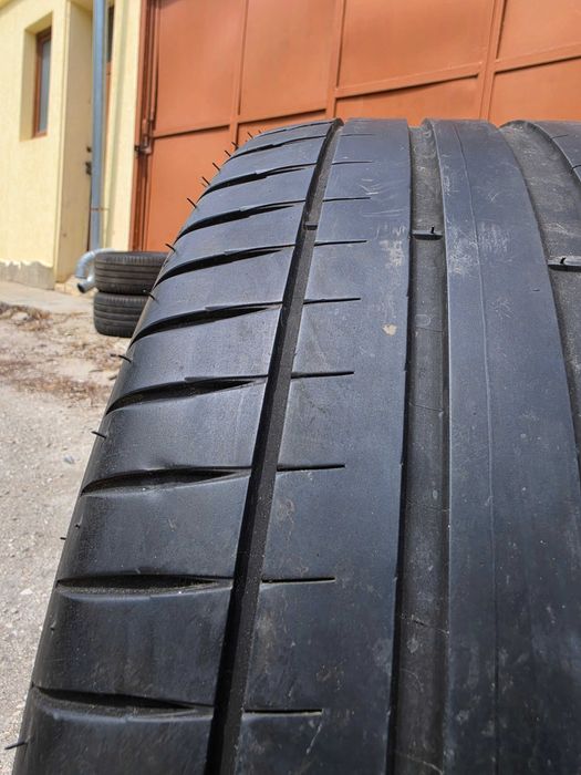 2 бр. летни гуми 255/40/18 Michelin PS4 ZR DOT 2619 4,5 mm
