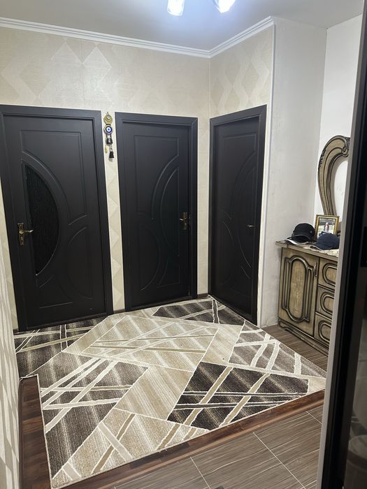 Продаю 3-х комнатнаю кв “Чинара” 67 дом