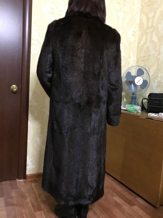 Продам норковую шубу