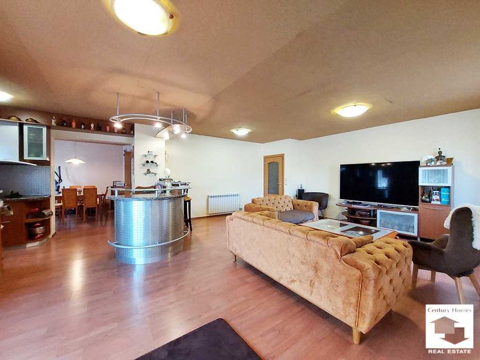 Продава се Многостаен апартамент в Велико Търново, Център - 184 кв.м за 2256 €/кв.м - Снимка #2