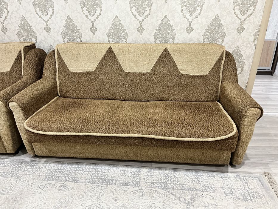 Қонақ бөлмесіне арналған диван