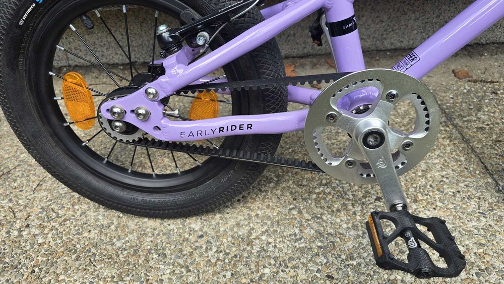 Bicicletă copii Early Rider Belter 14” Violet Haze, 5,4 kg === transmisie pe curea ===