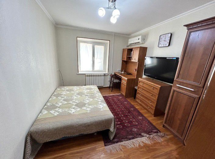 Novza metrosi oldida 2/2/4 50m² boʻlgan shinam kvartira ijaraga