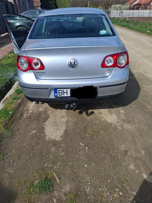 Vând Passat b6 2006 1.9 tdi