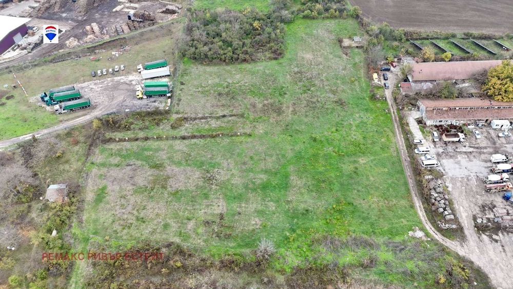 Продава се Парцел в Русе, Промишлена зона - Изток - 13939 кв.м за 16 €/кв.м - Снимка #1