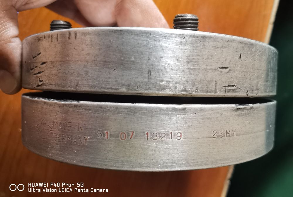 Немски фланци за Бмв с болтове