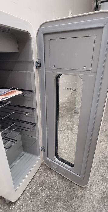 Хладилна Ретро витрина 48L uno 15