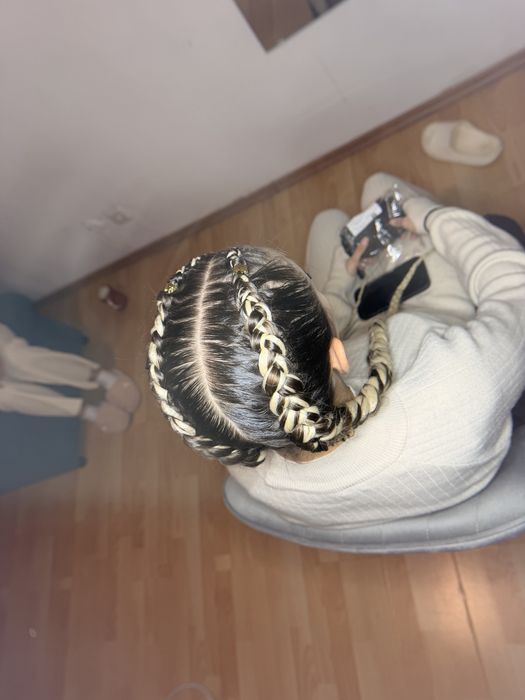 codite afro și epilare cu ceara