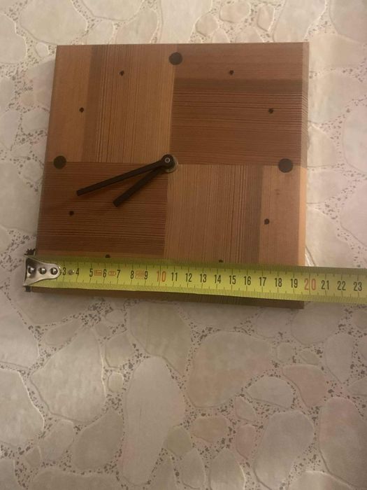 Стилен часовник от дърво* Стенен* Работи точно