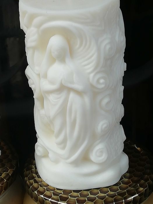 Ръчно изработени свеш Дева Мария, двустранна и много други.
