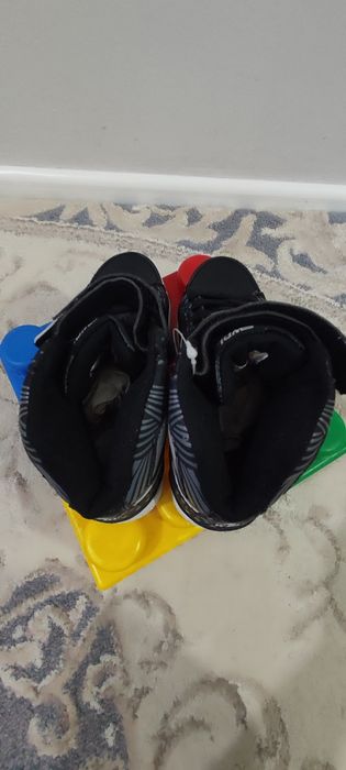 Жаңа күздік кроссовка