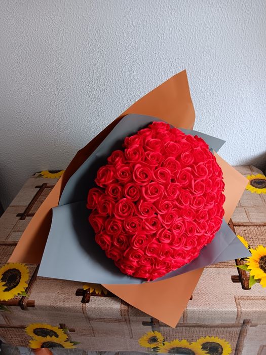 Aranjamente și buchete