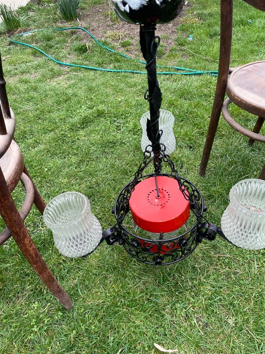 Lustra veche cu 4 becuri