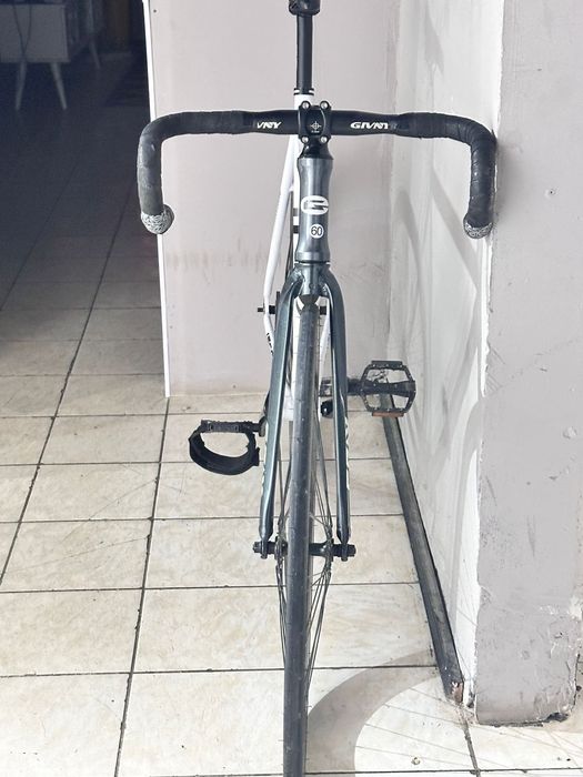 Продается велосипед фикс  GiVNY