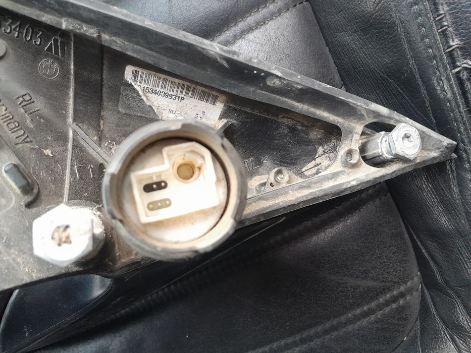 Vând oglinda bmw f10 în stare buna  partea  stanga