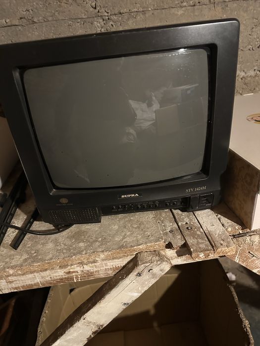 телевизор срочна продается