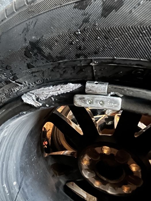 Camry exclusive 55 Диски с шинами б/у