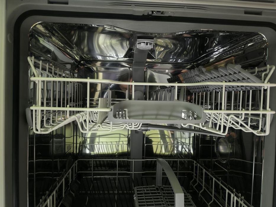 Съдомиялна bosh.