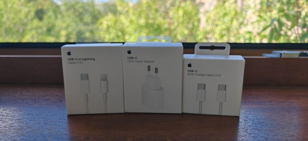 Încărcător iPhone 17, 16 și 15 tip c  fast charge  20w  original ios u