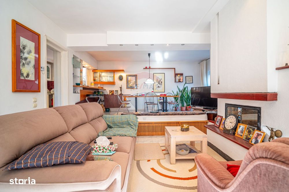 Vila cu 5 camere Sinaia, zonă liniștită, aproape de centrul statiunii