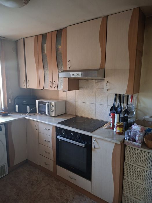 Продавам обзавеждане за кухня