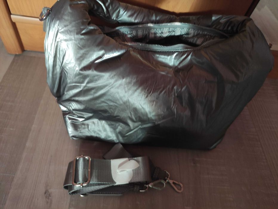 Дамска чанта Carpisa