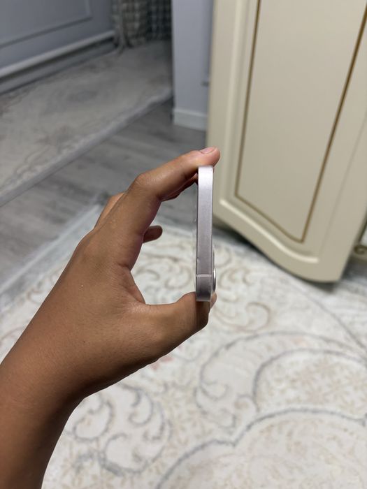 Обменяю iPhone 13 на выше