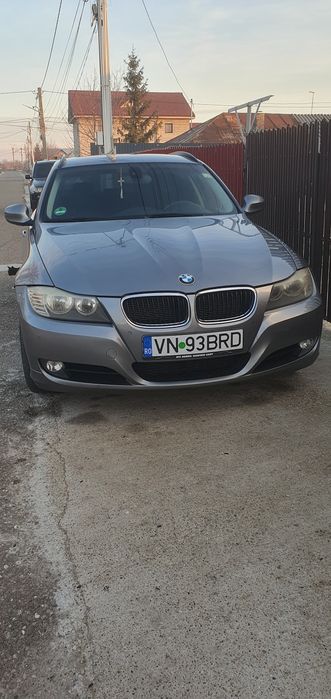 BMW 318 D   2012