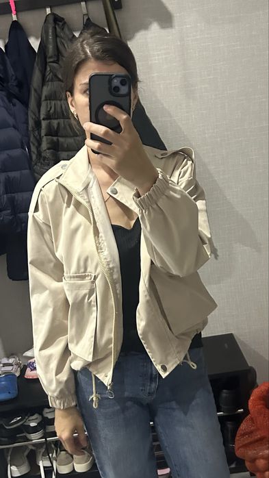 Ветровка женская