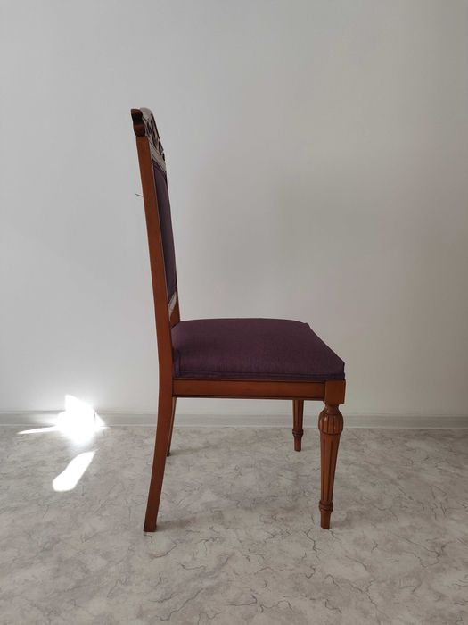 Продаю четыре стула