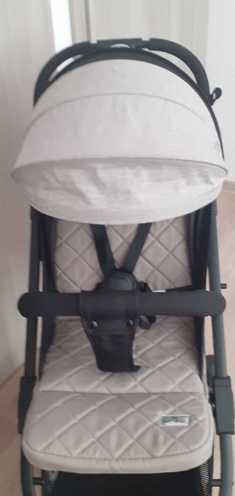 Бебешка количка нова