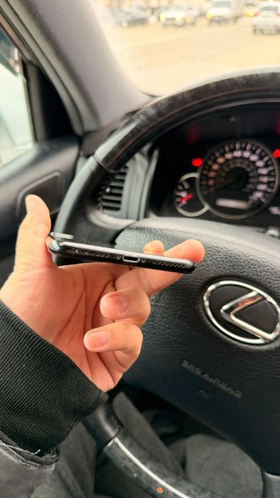 Продам Iphone 7 plus 32gb