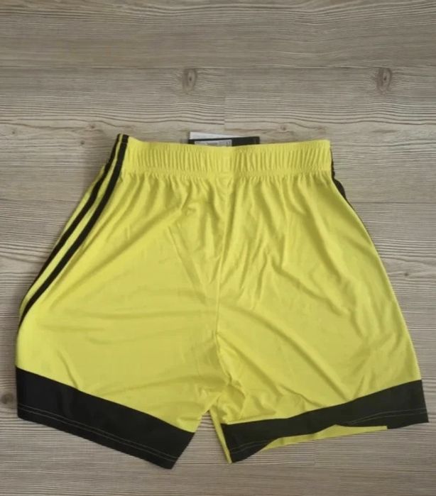 Pantaloni scurți Adidas