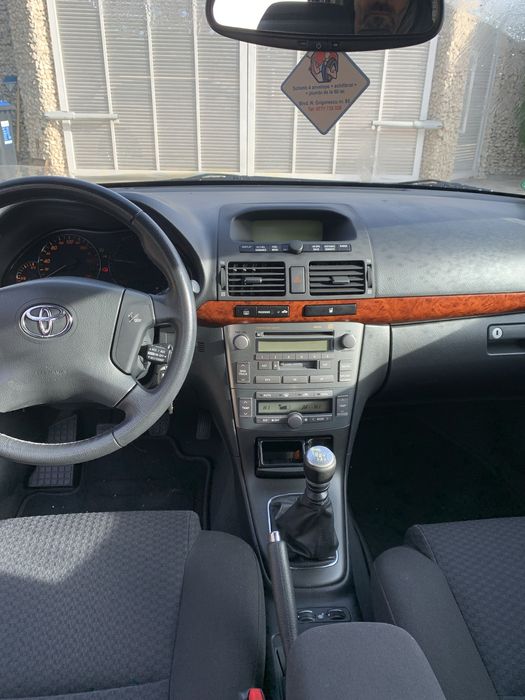 Dezmembrez toyota avensis 2006