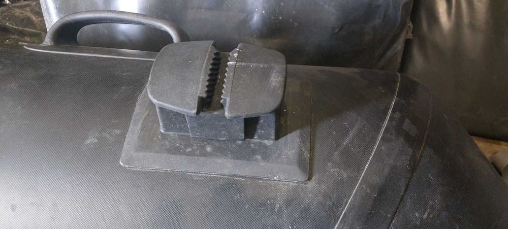 Лодка Адмирал 320С камуфляж