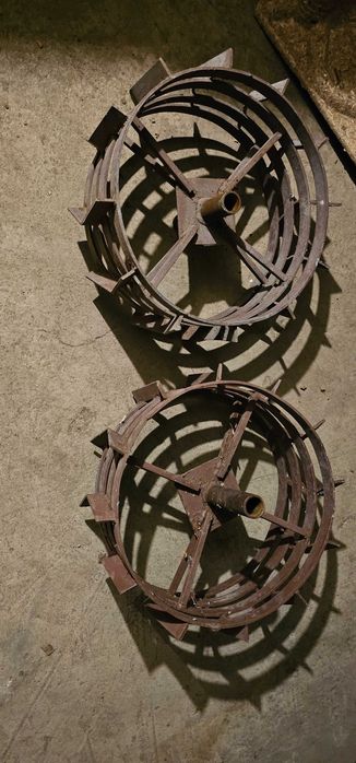 Метални колела за земекопна машина мото култиватор