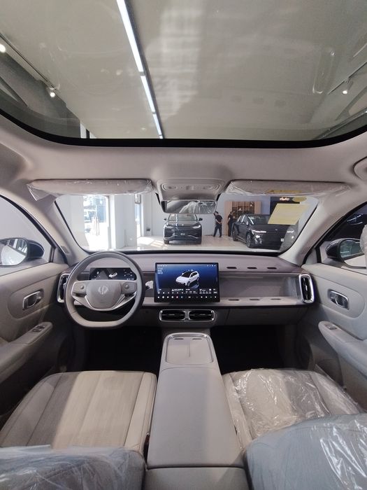 Leapmotrs B10 510 Km SMART 3-Yil yoki 120 000 Km Kafolat