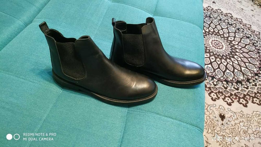 Продам сапоги кожаные (полусапожки) Турция 43 размер новые 500000 сум