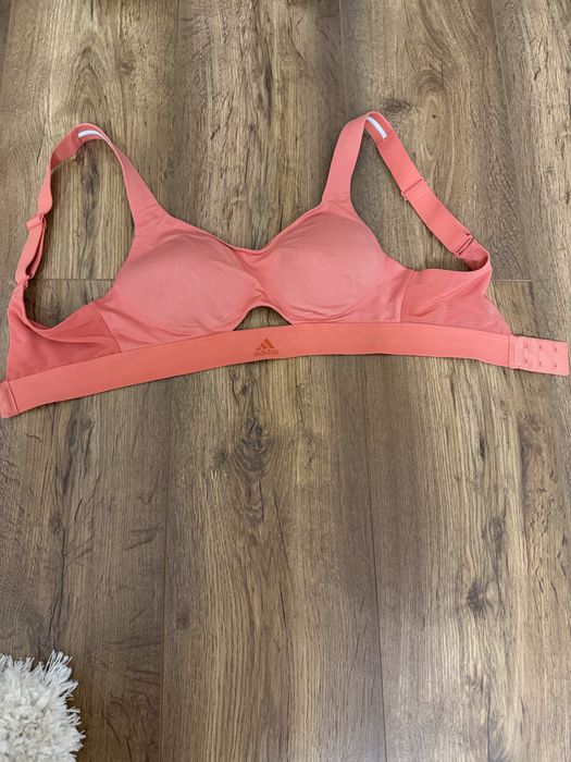 Спортен клин и топ Adidas