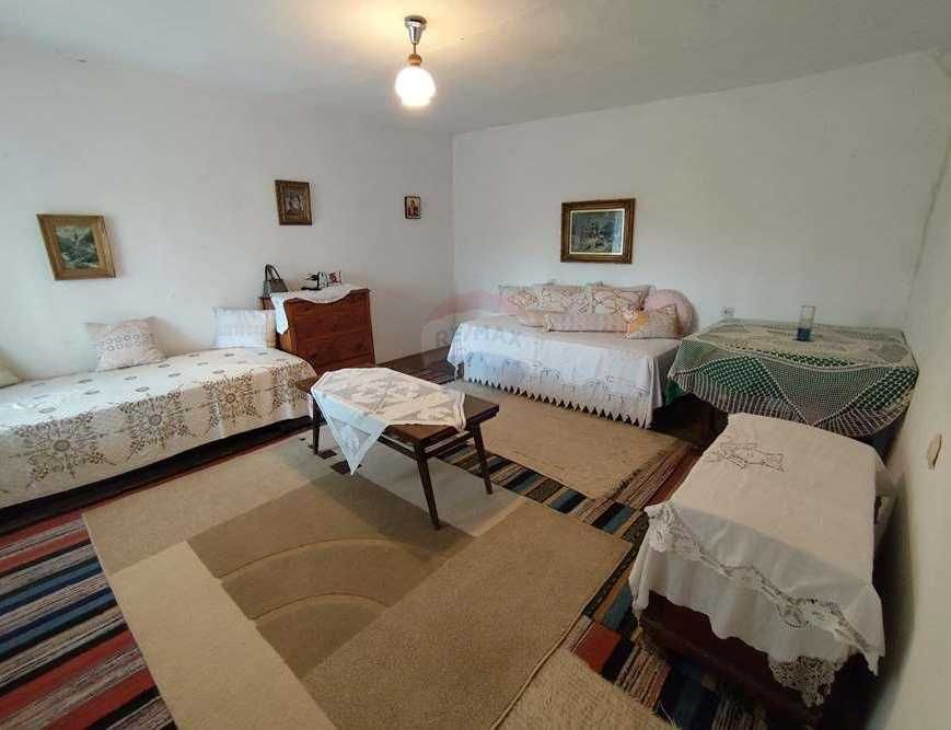 Продава се Къща в Добрич, Автогара - 527 кв.м за 342 €/кв.м - Снимка #11